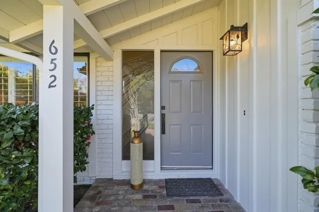 $4,198,000 | 652 Rosewood Court, Los Altos, CA 94024