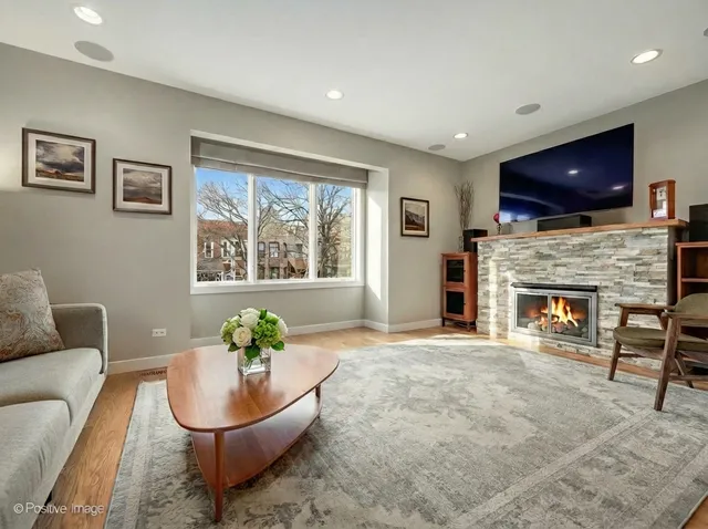 $665,000 | 105 Home Avenue, Oak Park, IL 60302