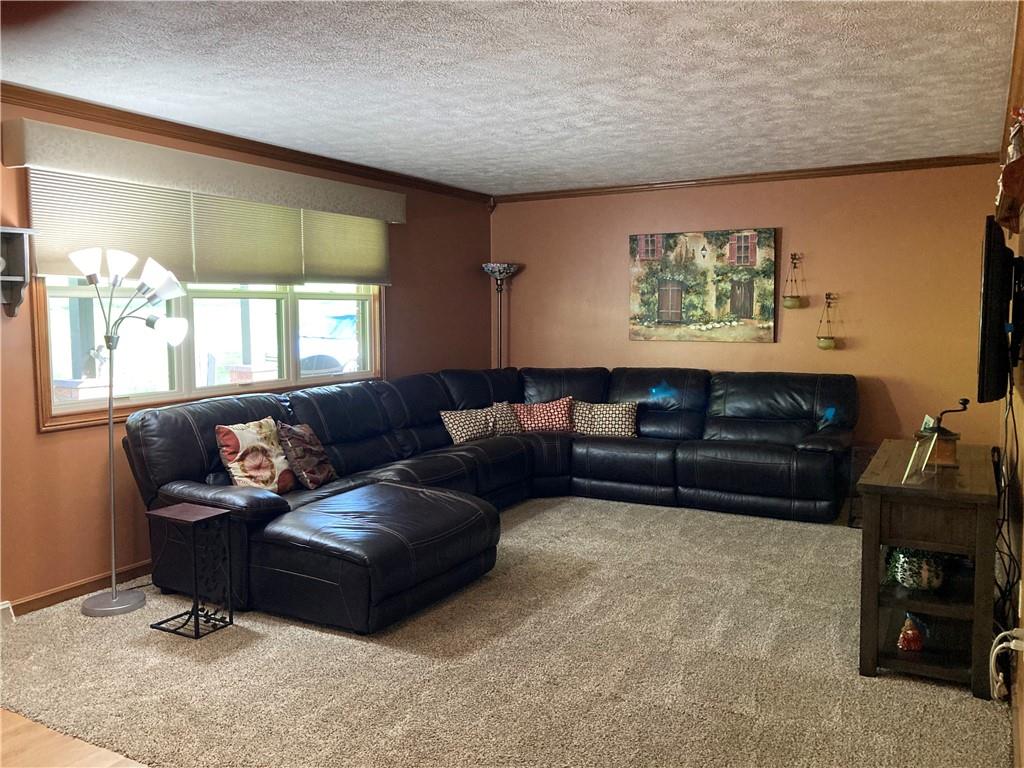 302 Clearview Road Aliquippa, PA 15001 - Photo 5 of 25 Gallery Image 5