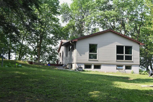 $579,000 | 23735 Clarissa Haven Drive, Henning, MN 56551