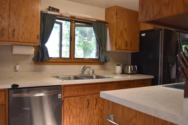 $579,000 | 23735 Clarissa Haven Drive, Henning, MN 56551