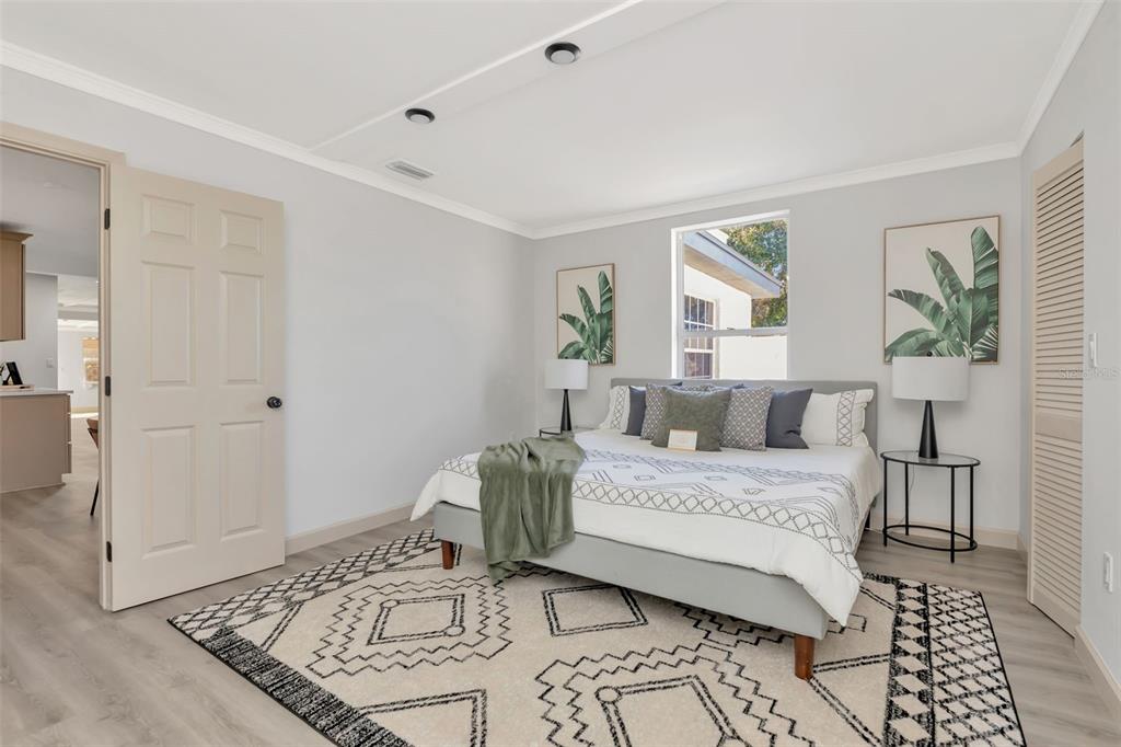 6375 Emerson Avenue South St. Petersburg, FL 33707 - Photo 8 of 22