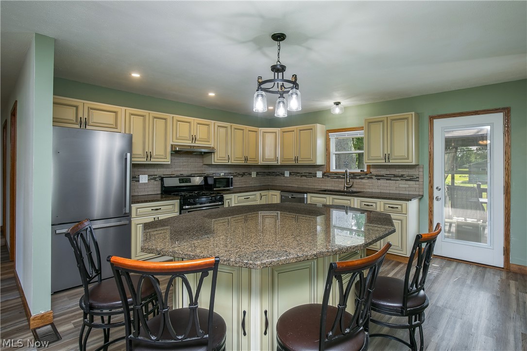 4310 Ridge Road Cortland, OH 44410 - Photo 19 of 38