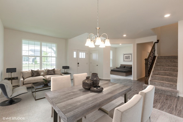 3622 Emerald Road Elgin, IL 60124 - Photo 2 of 42