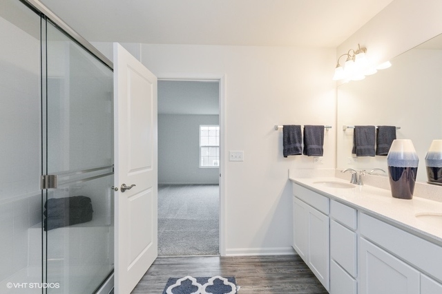 3622 Emerald Road Elgin, IL 60124 - Photo 11 of 42