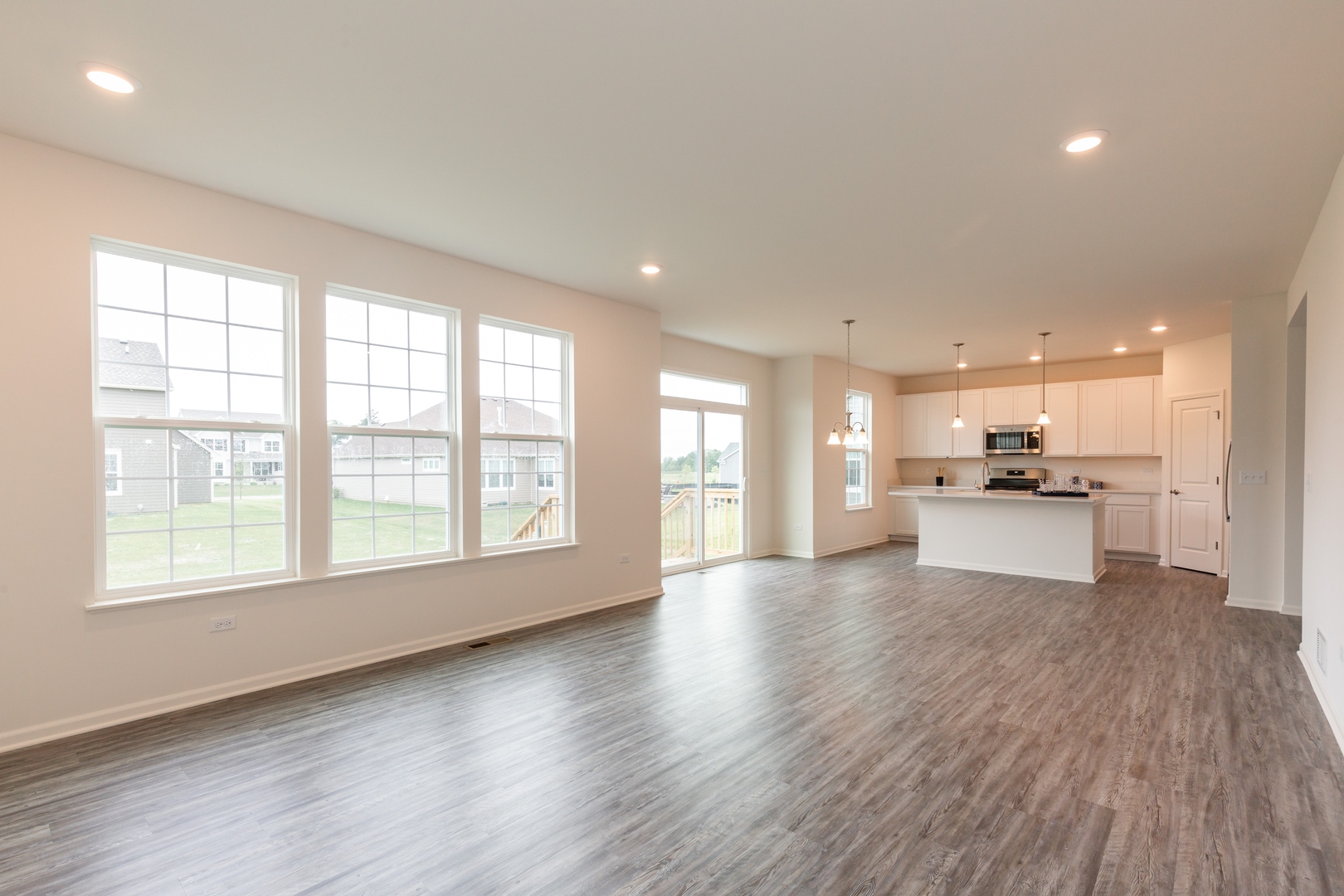 3622 Emerald Road Elgin, IL 60124 - Photo 7 of 42