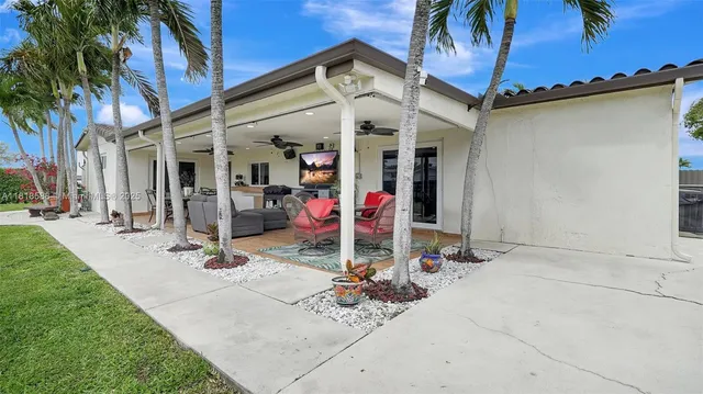 $865,000 | 8540 Northwest 182nd Street, Hialeah, FL 33015