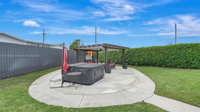 $865,000 | 8540 Northwest 182nd Street, Hialeah, FL 33015