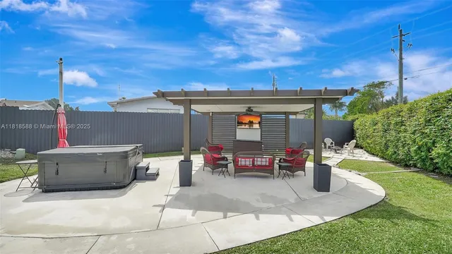 $865,000 | 8540 Northwest 182nd Street, Hialeah, FL 33015