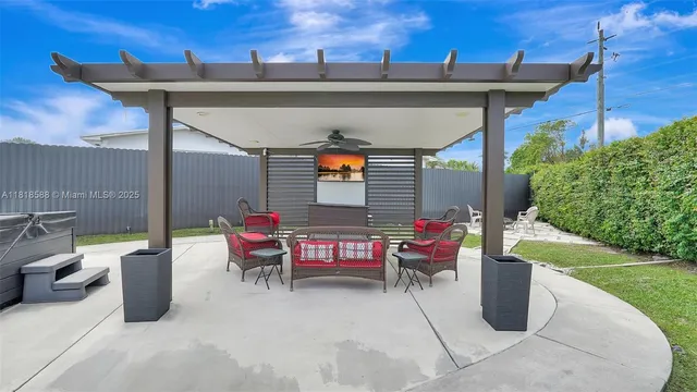 $865,000 | 8540 Northwest 182nd Street, Hialeah, FL 33015