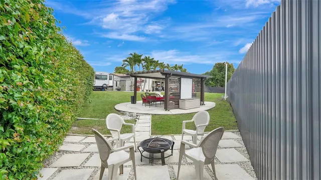 $865,000 | 8540 Northwest 182nd Street, Hialeah, FL 33015