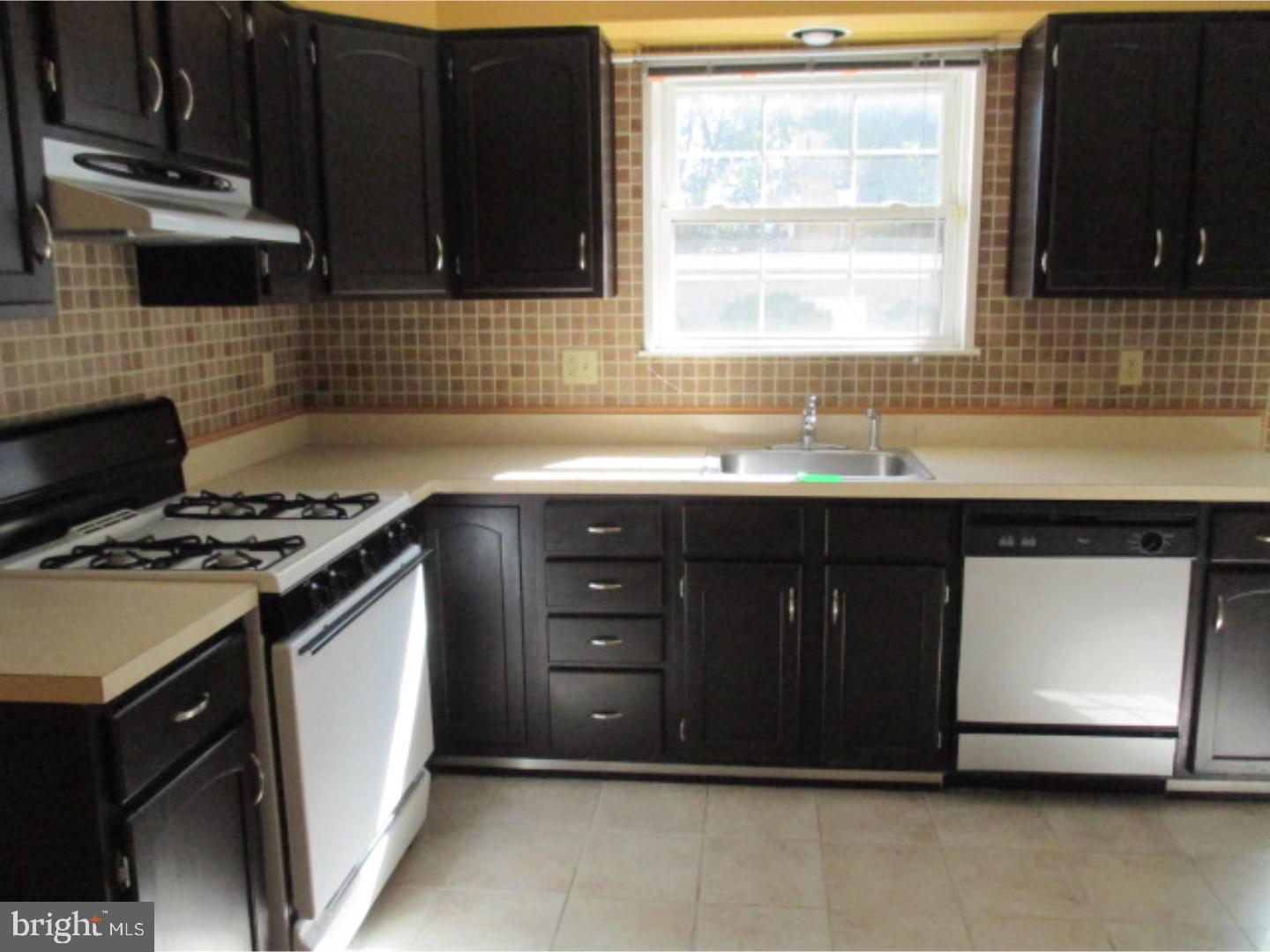 132 Polk Street Riverside, NJ 08075 - Photo 8 of 25