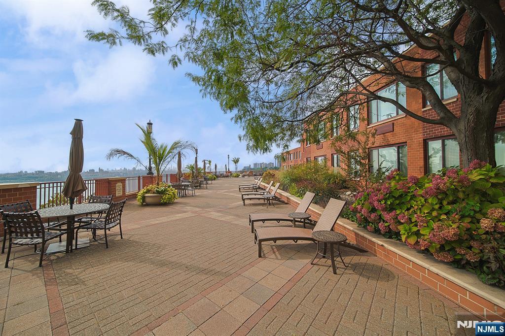 100 Old Palisade Road, Unit 3213 Fort Lee, NJ 07024 - Photo 14 of 17