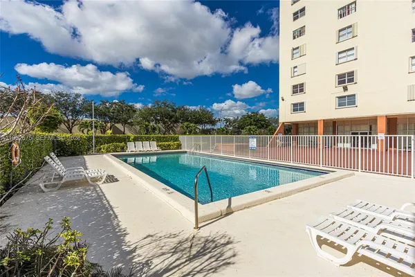 $249,000 | 4675 West 18th Court, Unit 701, Hialeah, FL 33012