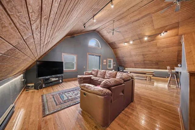 $399,900 | 2041 North Meridian Road, Hudson, MI 49247