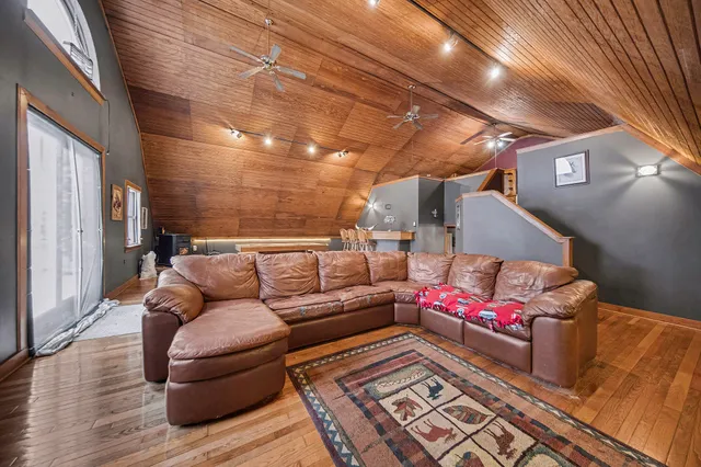 $399,900 | 2041 North Meridian Road, Hudson, MI 49247