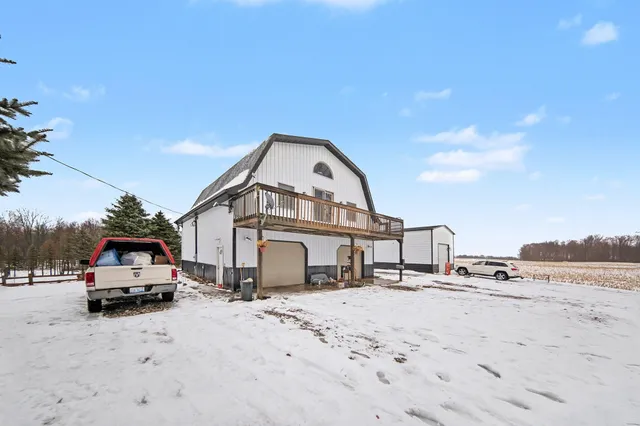 $399,900 | 2041 North Meridian Road, Hudson, MI 49247