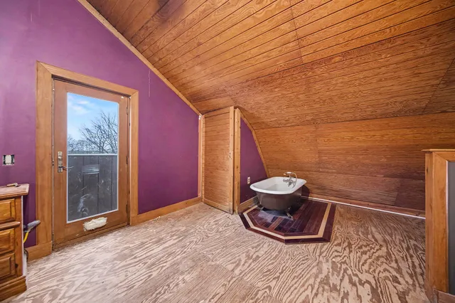 $399,900 | 2041 North Meridian Road, Hudson, MI 49247