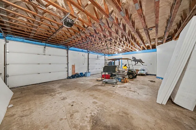 $399,900 | 2041 North Meridian Road, Hudson, MI 49247