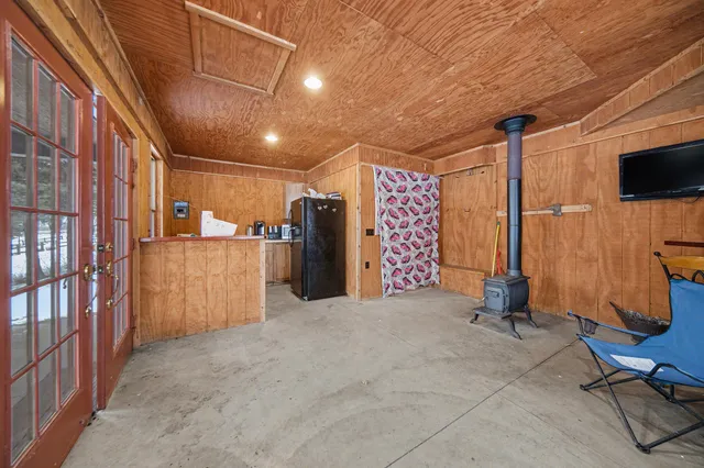 $399,900 | 2041 North Meridian Road, Hudson, MI 49247