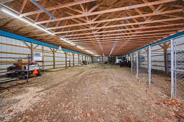 $399,900 | 2041 North Meridian Road, Hudson, MI 49247