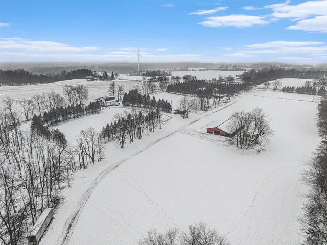 $399,900 | 2041 North Meridian Road, Hudson, MI 49247