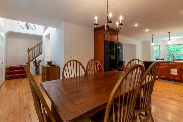 $725,000 | 308 Mending Walls Road, Manchester, VT 05255