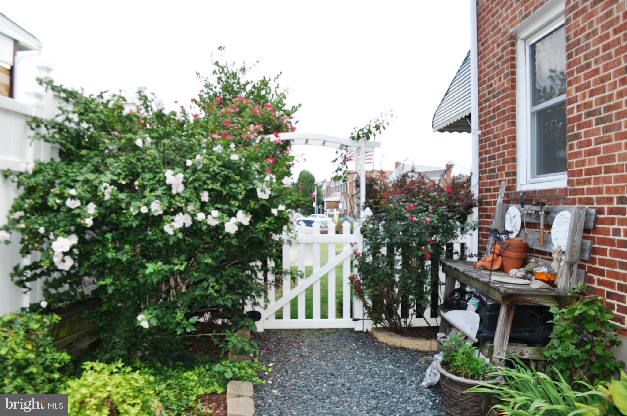 1932 Searles Road Baltimore, MD 21222 - Photo 5 of 30 Exterior (Rear)