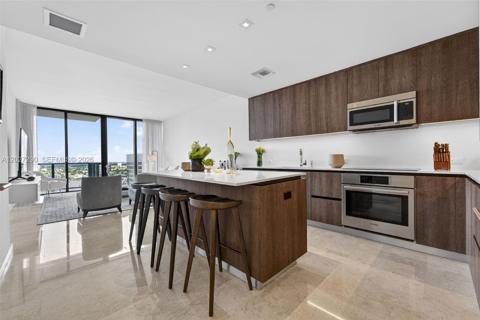 88 Southwest 7th Street, Unit 2408 Miami, FL 33130 - Photo 4 of 20