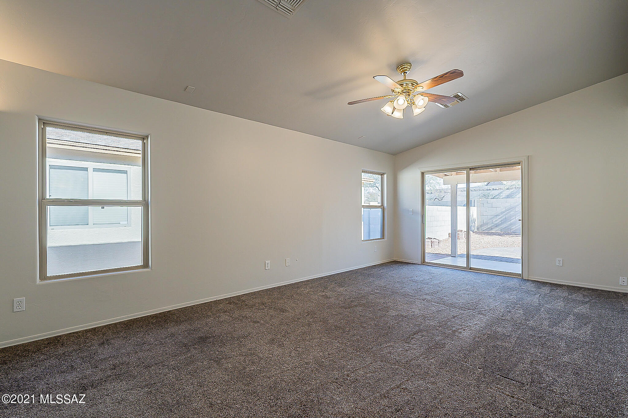 8321 South Bainbridge Road Tucson, AZ 85747 - Photo 10 of 35 Gallery Image 10