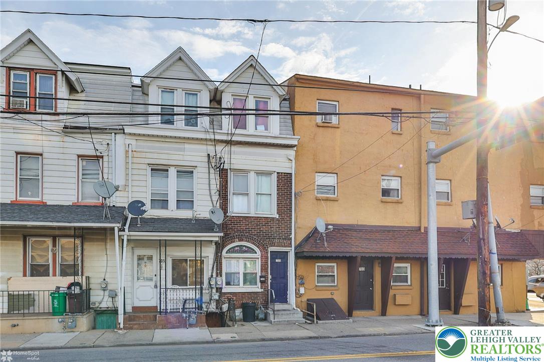 705 North Front Street Allentown, PA 18102 - Photo 3 of 44 a view of a big building with many windows