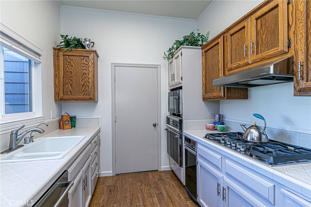 1412 Oakridge Park Road Santa Maria, CA 93455 - Photo 7 of 25