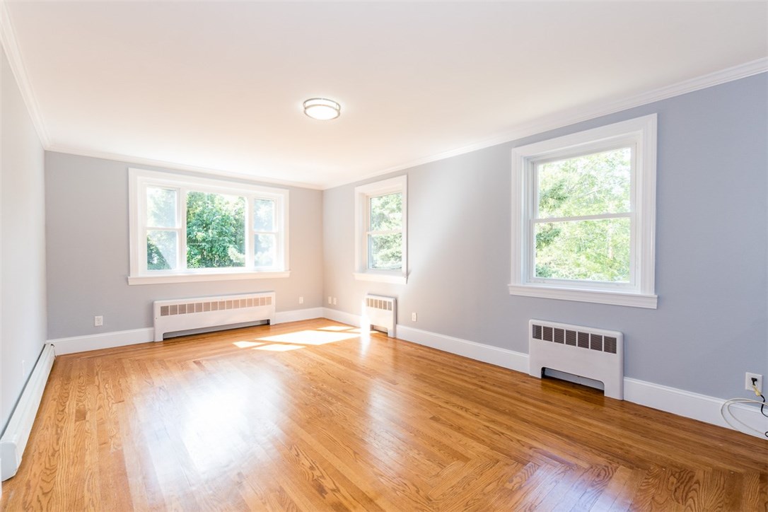 103 Stafford Road Tiverton, RI 02878 - Photo 13 of 29 Gallery Image 13