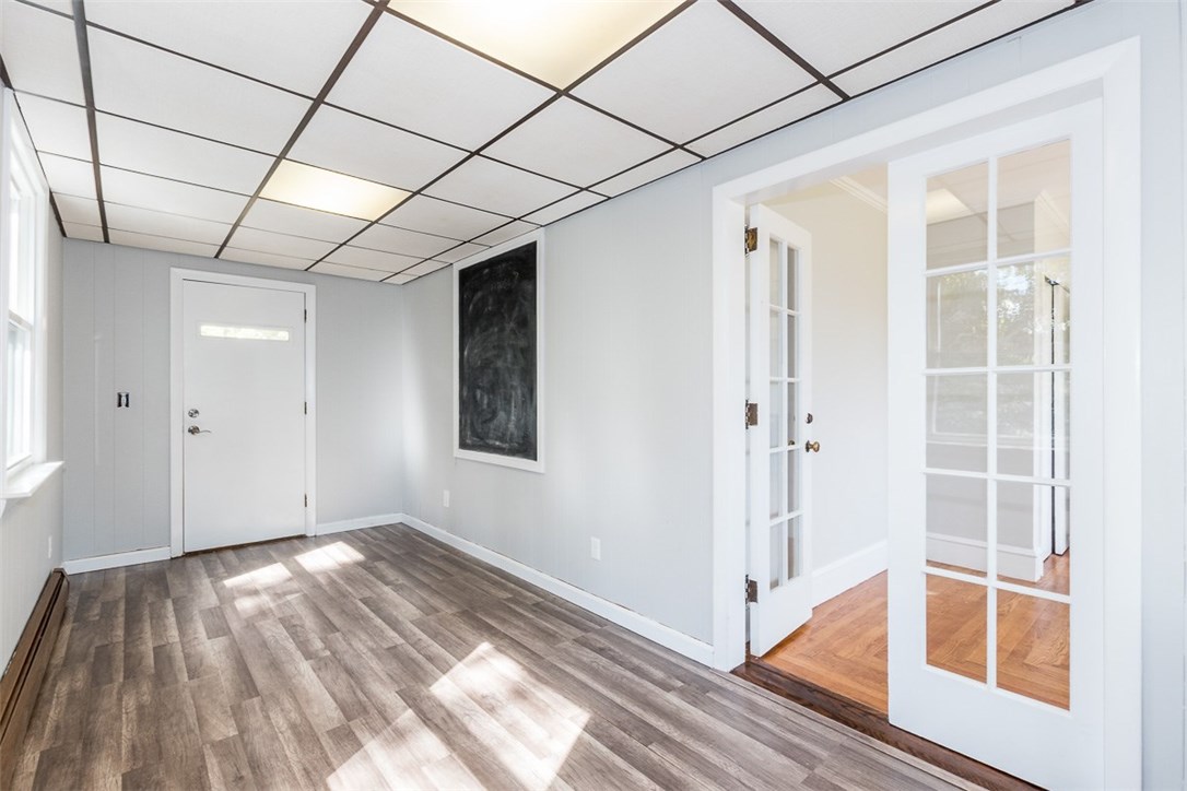 103 Stafford Road Tiverton, RI 02878 - Photo 15 of 29 Gallery Image 15