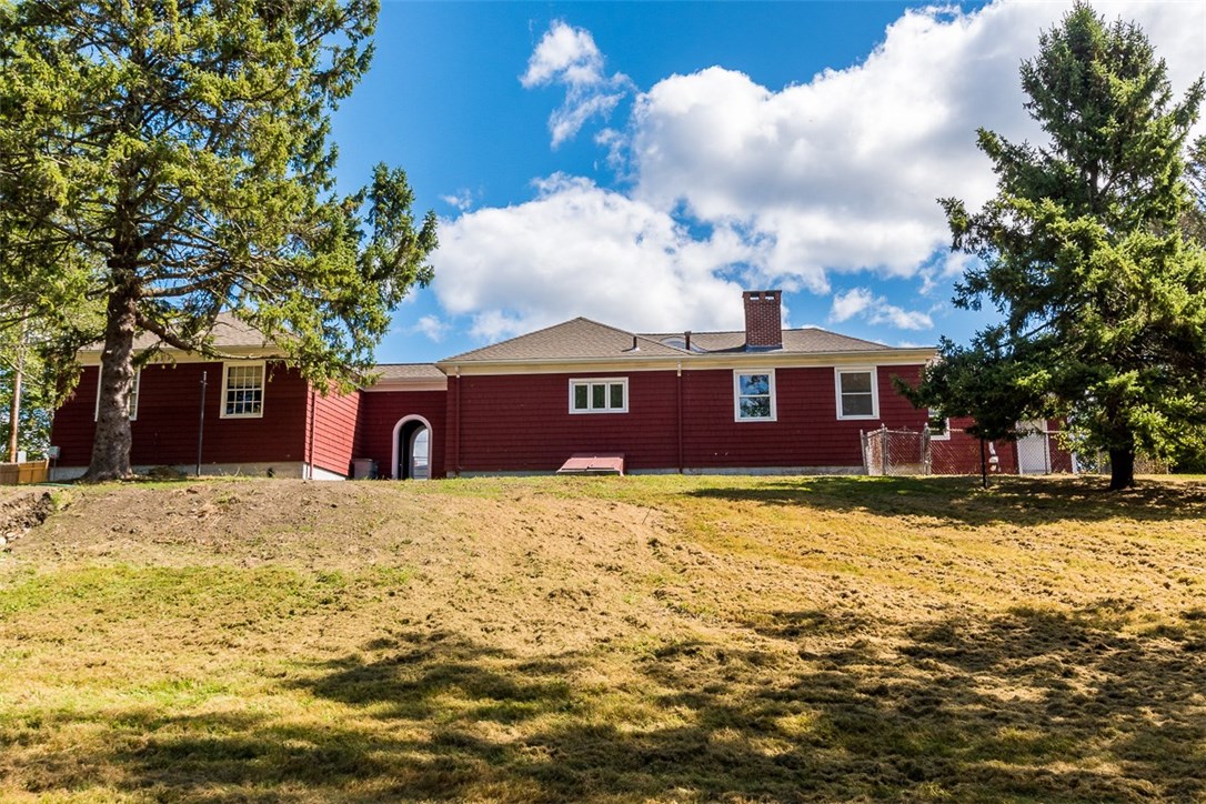 103 Stafford Road Tiverton, RI 02878 - Photo 7 of 29 Gallery Image 7