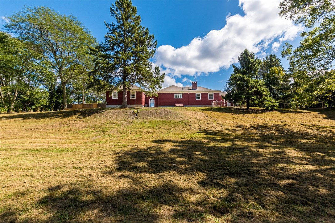 103 Stafford Road Tiverton, RI 02878 - Photo 8 of 29 Gallery Image 8