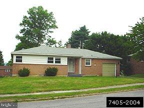 2455 Auburn Road York, PA 17402 - Photo 2 of 3 Gallery Image 2