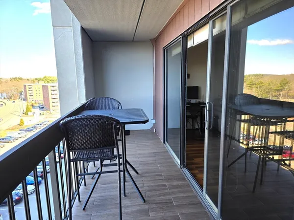 $275,000 | 1500 Worcester Road, Unit 724, Framingham, MA 01702