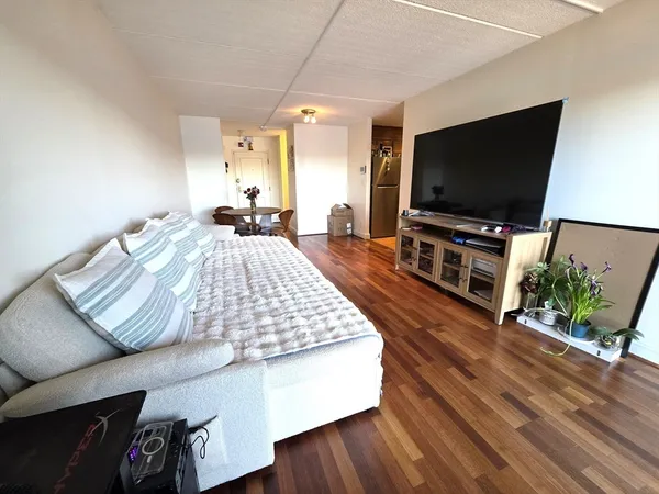 $275,000 | 1500 Worcester Road, Unit 724, Framingham, MA 01702