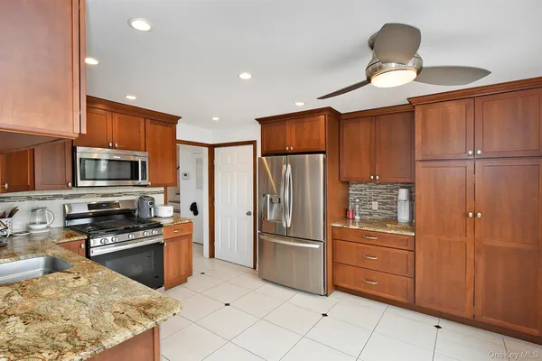 $6,650 | 3544 Woodward Street, Oceanside, NY 11572