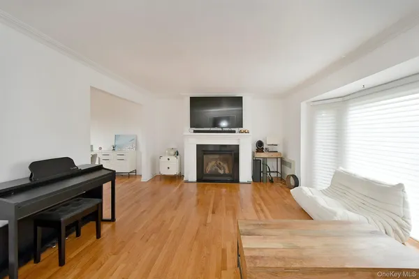 $6,650 | 3544 Woodward Street, Oceanside, NY 11572