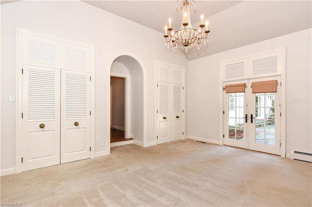 718 Dover Road Greensboro, NC 27408 - Photo 12 of 29 Gallery Image 12