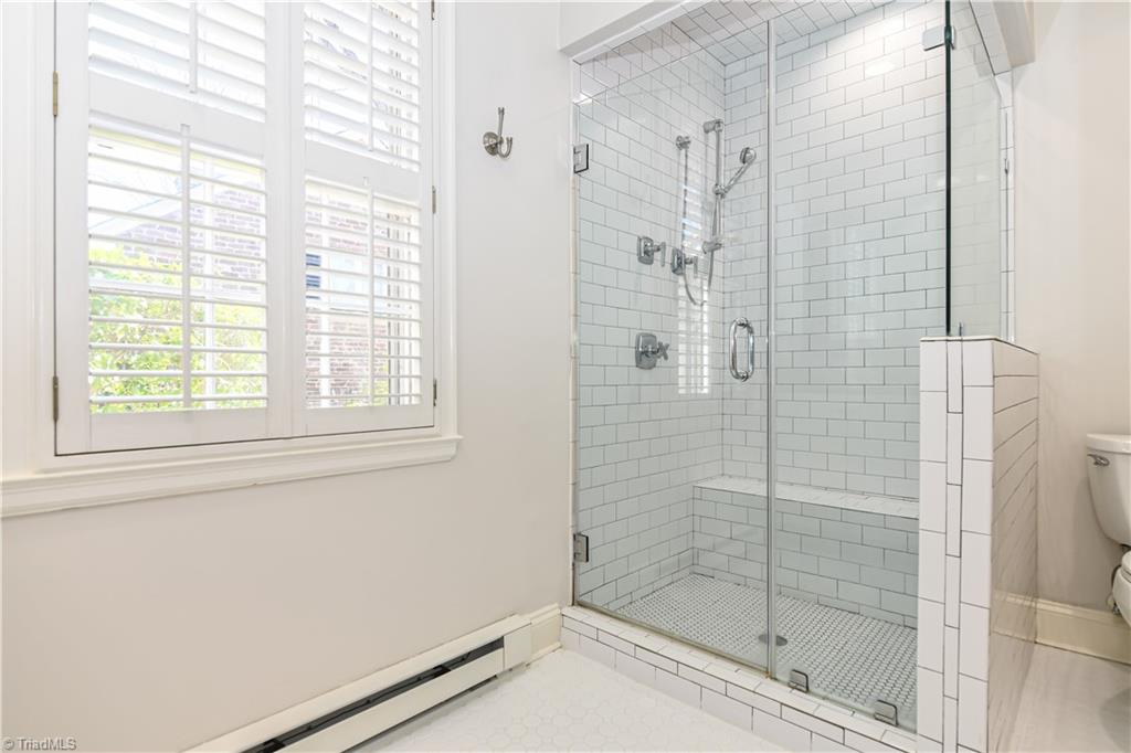 718 Dover Road Greensboro, NC 27408 - Photo 13 of 29 Gallery Image 13