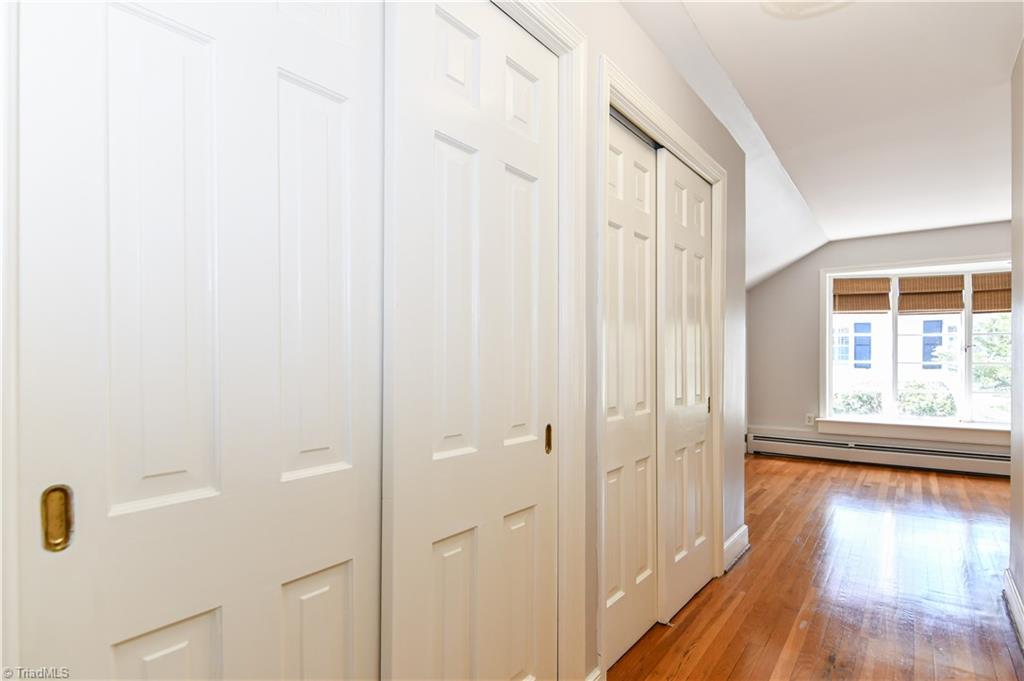718 Dover Road Greensboro, NC 27408 - Photo 17 of 29 Gallery Image 17