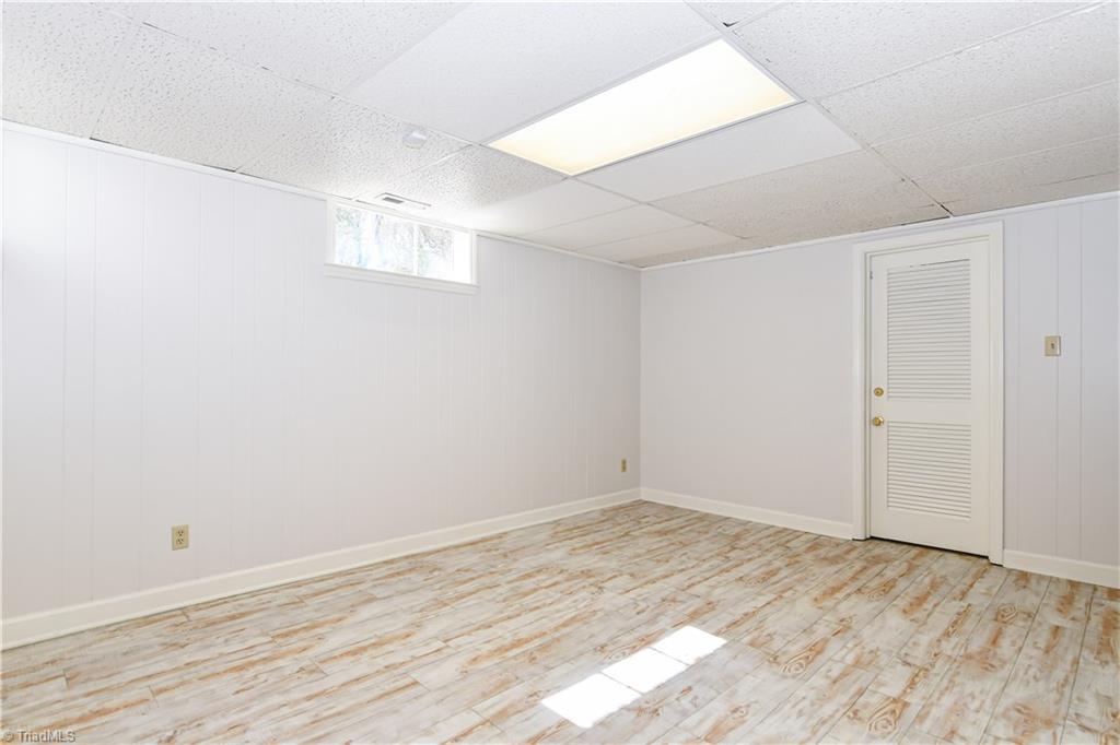718 Dover Road Greensboro, NC 27408 - Photo 23 of 29 Gallery Image 23