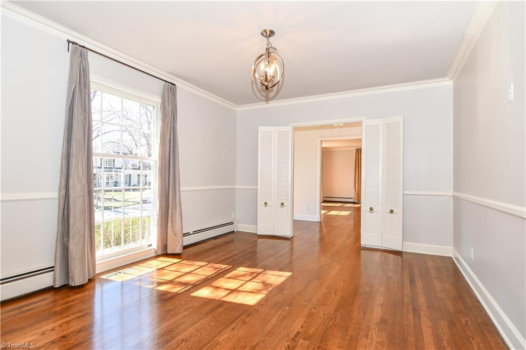 718 Dover Road Greensboro, NC 27408 - Photo 6 of 29 Gallery Image 6