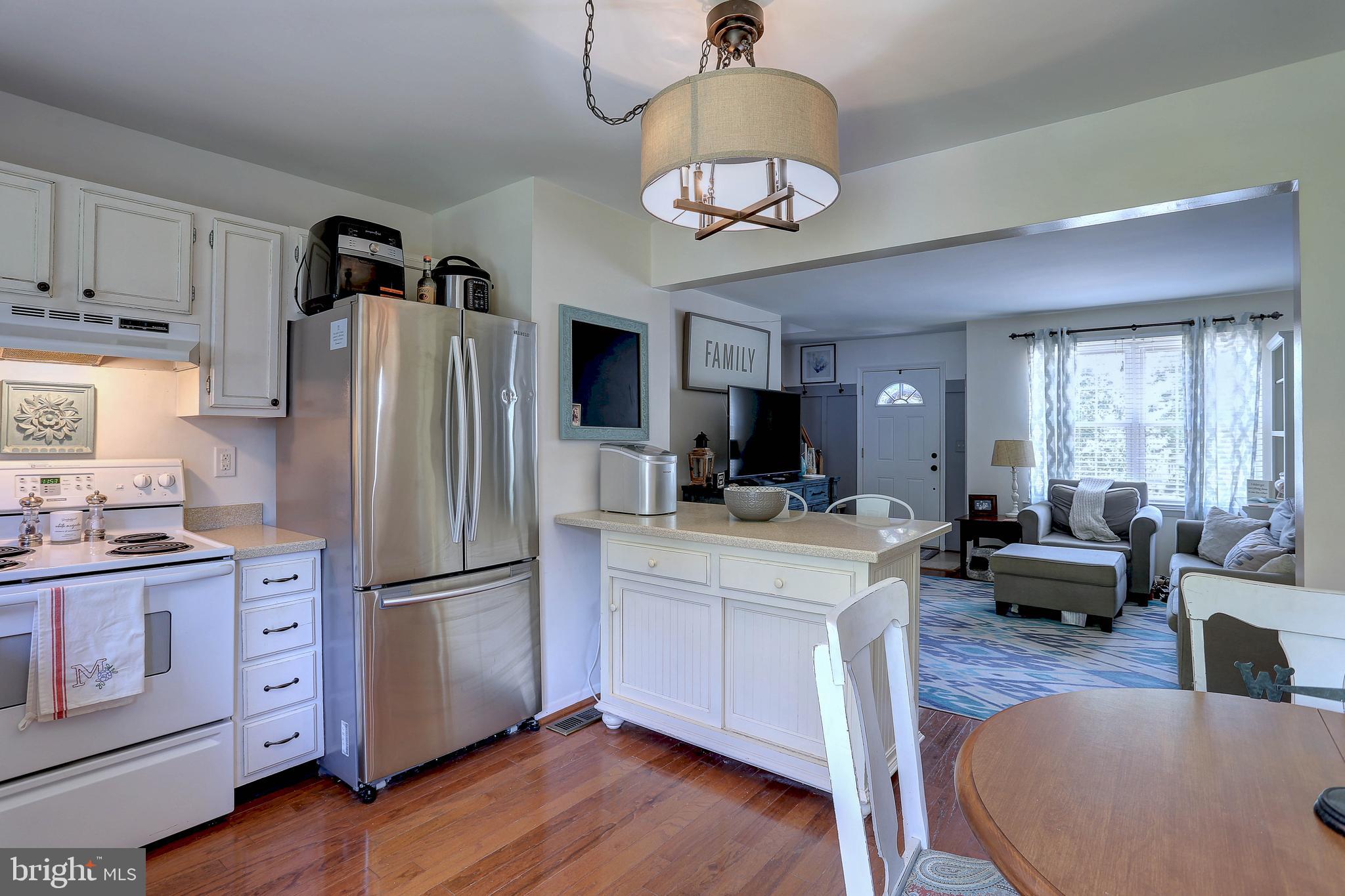 8033 Pine Ridge Road Pasadena, MD 21122 - Photo 4 of 30 Gallery Image 4