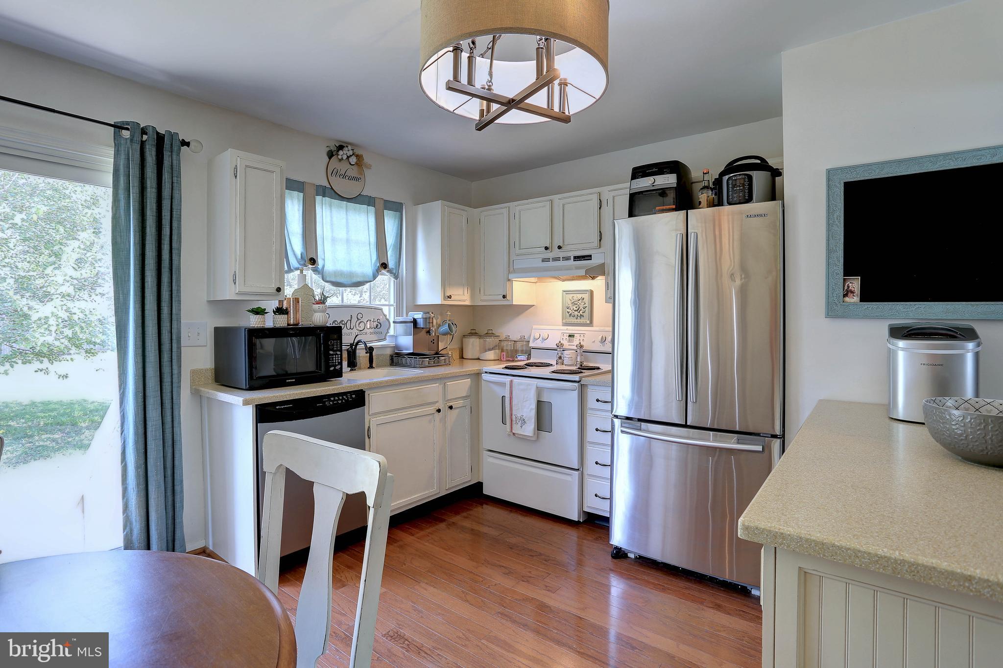 8033 Pine Ridge Road Pasadena, MD 21122 - Photo 5 of 30 Gallery Image 5
