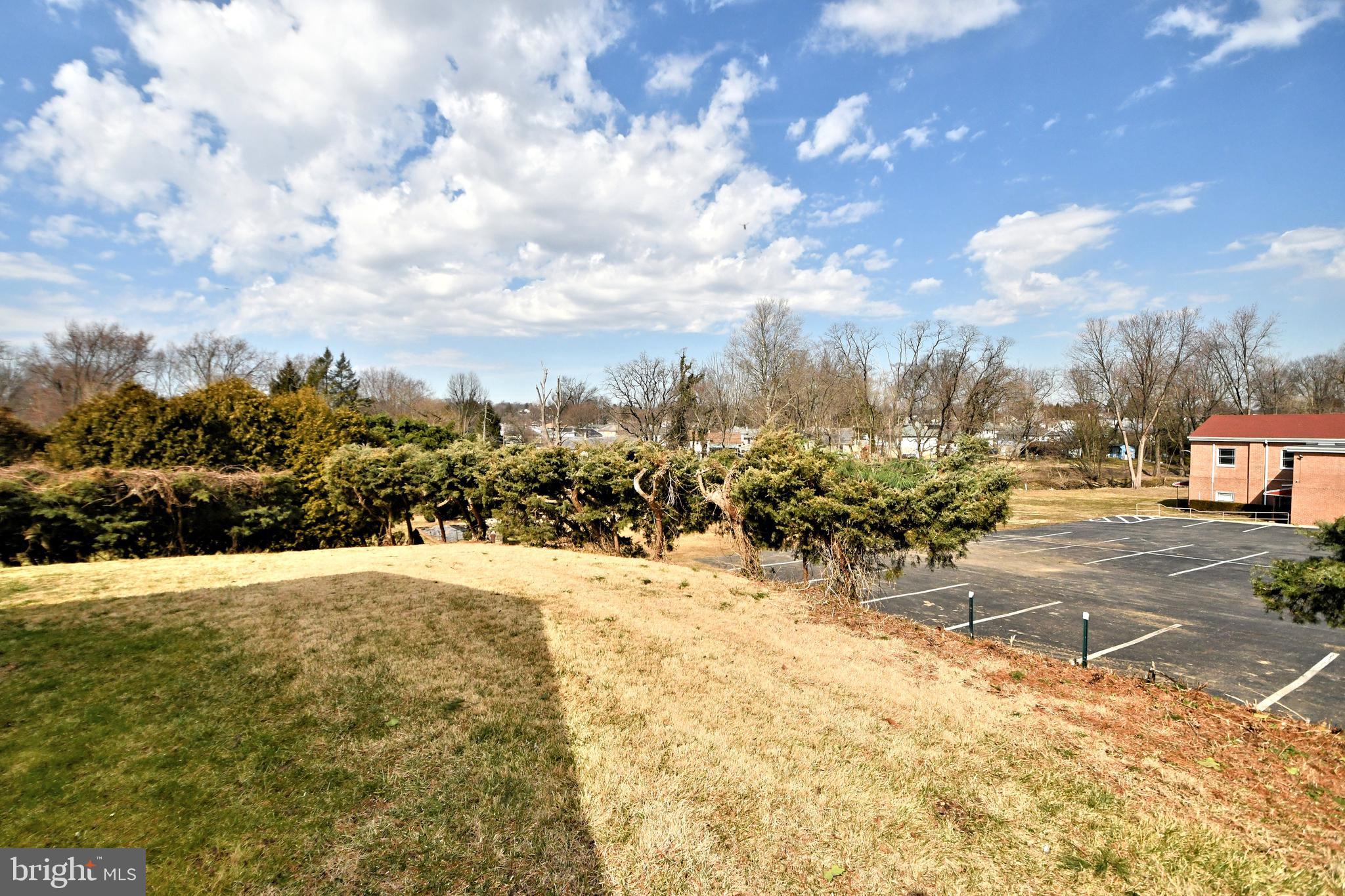 9548 Rising Sun Avenue Philadelphia, PA 19115 - Photo 65 of 70 Yard Rear g