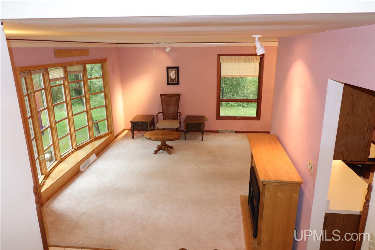 N22750 Timothy Road Niagara, WI 54151 - Photo 3 of 20 Gallery Image 3
